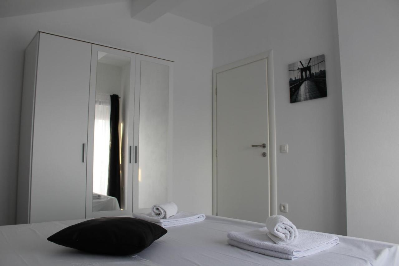 Top Floor Apartment Zara Esterno foto
